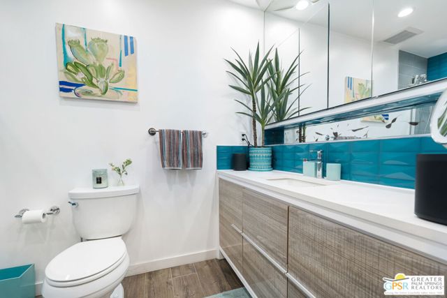 1861 S Palm Canyon Drive, Palm Springs CA: https://media.crmls.org/mediaz/bd9f4dd8-61e6-49f5-acd2-d5e64fd86514.jpg
