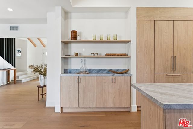 7401 Costello Avenue, Van Nuys CA: https://media.crmls.org/mediaz/bd9f639a-c996-42ea-a8a8-b8d87e8c5c1d.jpg