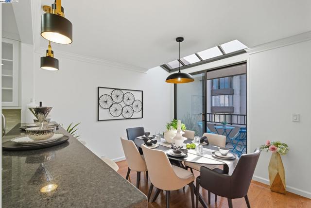 156 Lombard St, San Francisco CA: https://media.crmls.org/mediaz/bd9fc9cd-c539-4f14-a915-d3374e8c175e.jpg