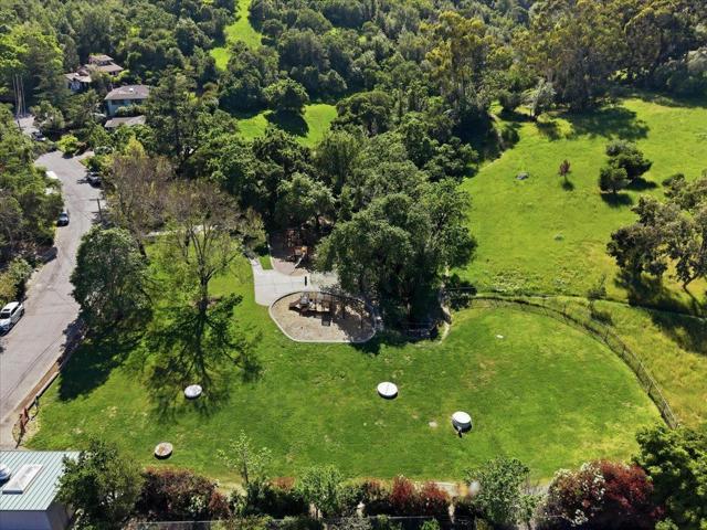 764 Bain Place, Redwood City CA: https://media.crmls.org/mediaz/bda06ae9-d0fe-4466-93af-74fa1443a286.jpg