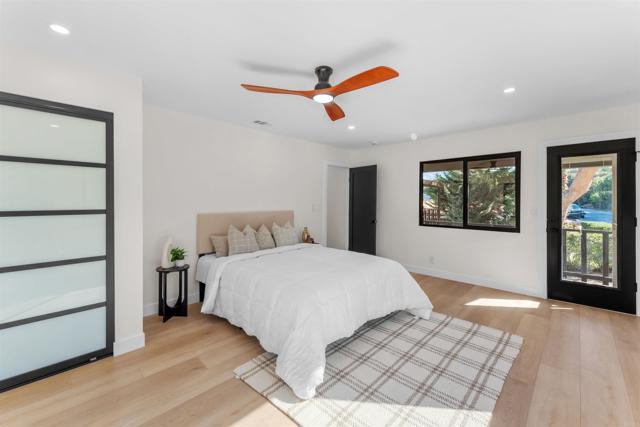 5777 Desert View Drive, La Jolla CA: https://media.crmls.org/mediaz/bda16d06-f26a-4902-857c-399df26927d9.jpg