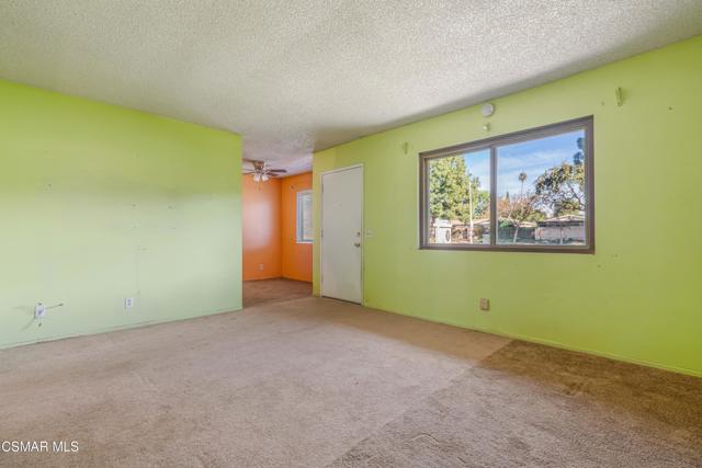 1421 Sequoia Avenue, Simi Valley CA: https://media.crmls.org/mediaz/bda1e85a-f20c-47c1-b0b5-495f097fdf34.jpg