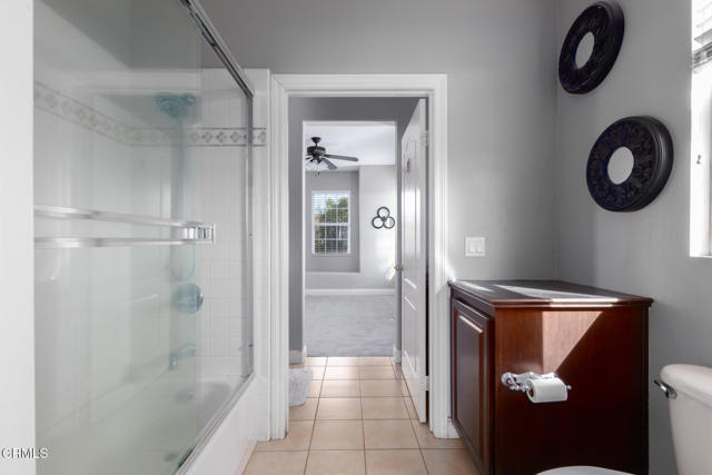 10931 W Shadow Hills Avenue, Los Angeles CA: https://media.crmls.org/mediaz/bda2d34a-df39-45a1-8968-730e3cfa65c5.jpg