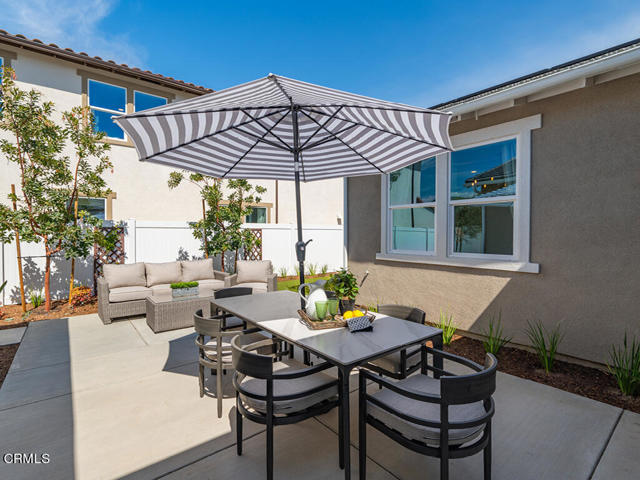 Detail Gallery Image 8 of 23 For 204 Citron Ave, Piru,  CA 93040 - 3 Beds | 3 Baths