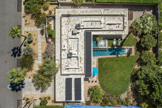 1175 E Cactus Road, Palm Springs CA: https://media.crmls.org/mediaz/bda3b07b-8fb2-40e6-ae04-672394f20155.jpg
