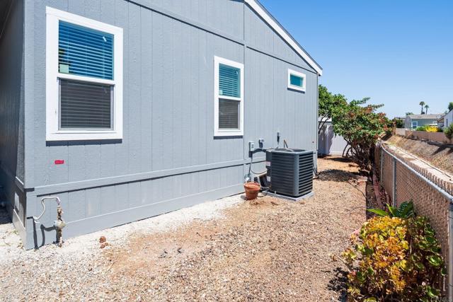 Detail Gallery Image 5 of 33 For 1401 El Norte Pkwy #76,  San Marcos,  CA 92069 - 3 Beds | 2 Baths