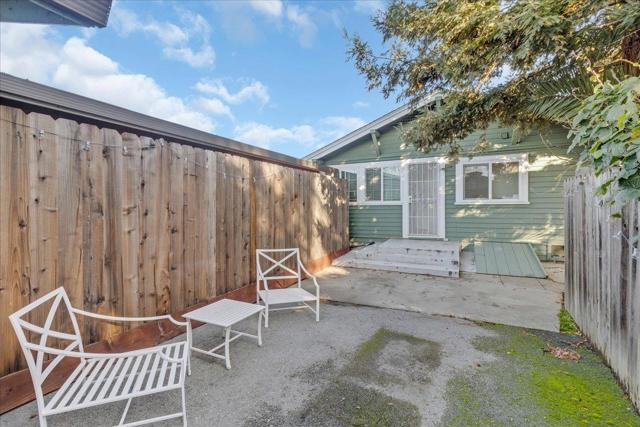 323 Rutland, San Jose CA: https://media.crmls.org/mediaz/bda4cd98-1e43-4658-8eed-229bdc428e03.jpg