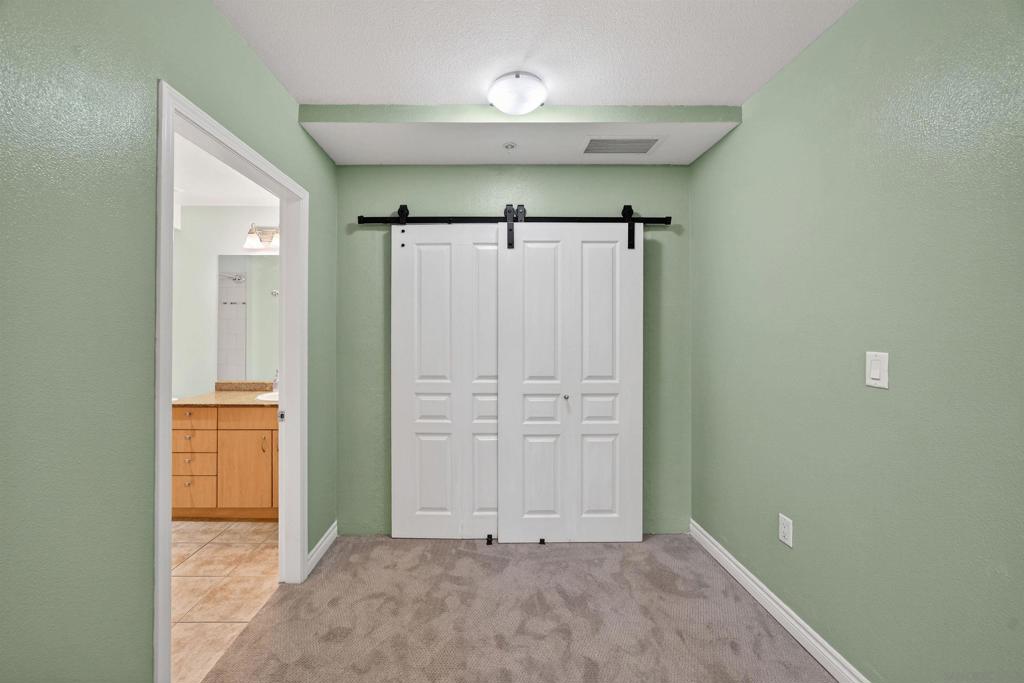 300 W Beech - photo 16