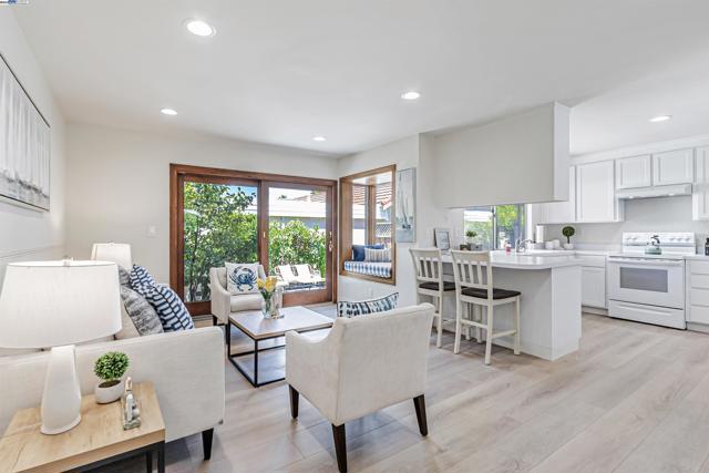 11 N Jim Elder Drive, Campbell CA: https://media.crmls.org/mediaz/bda66bba-c30e-40d5-8a73-4823b34f476d.jpg