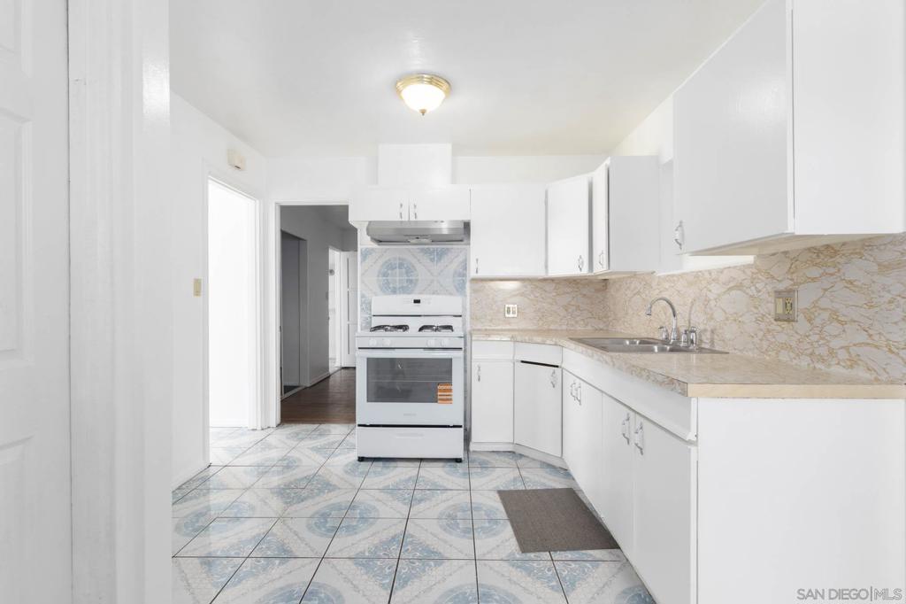 5359 Redwood St - photo 8