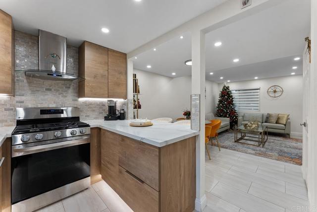 Detail Gallery Image 13 of 30 For 929 Amistad Ct #C,  El Cajon,  CA 92019 - 2 Beds | 1/1 Baths