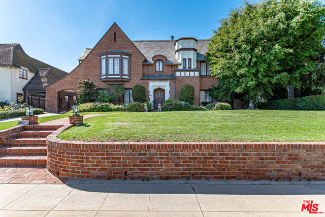Details for 165 Las Palmas Avenue, Los Angeles, CA 90004