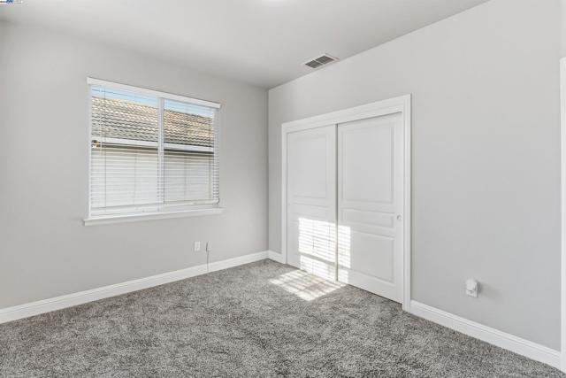 5512 Sagehen Ct, Loomis CA: https://media.crmls.org/mediaz/bda8075d-7b38-4922-958d-98d8d832800f.jpg