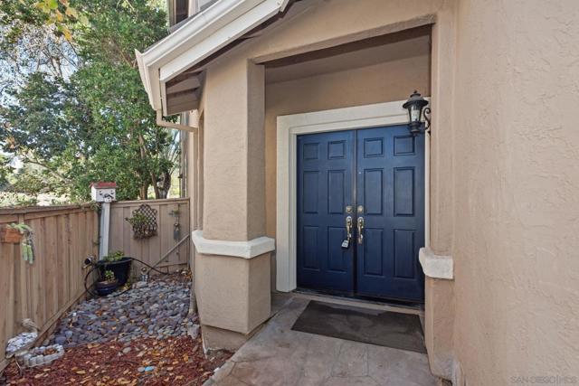 11927 Dapple Way, San Diego CA: https://media.crmls.org/mediaz/bda83f32-d4be-4d3d-8aa6-b3ca3b7872fe.jpg