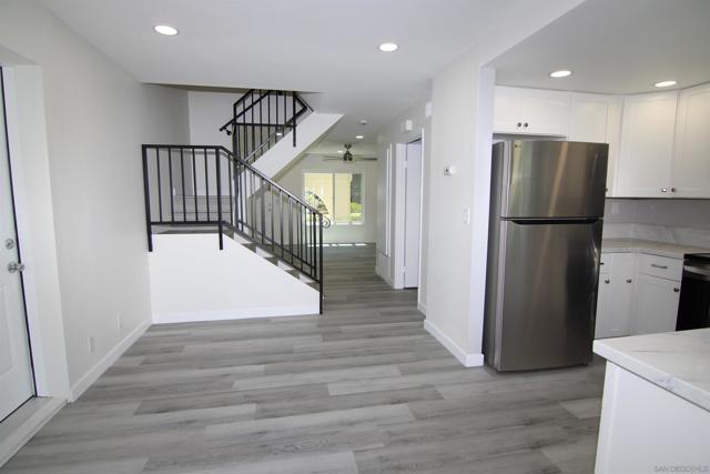 9793 Caminito Cuadro, San Diego CA: https://media.crmls.org/mediaz/bda8f6f8-75a4-4c00-b4c8-182cb5a85ad5.jpg