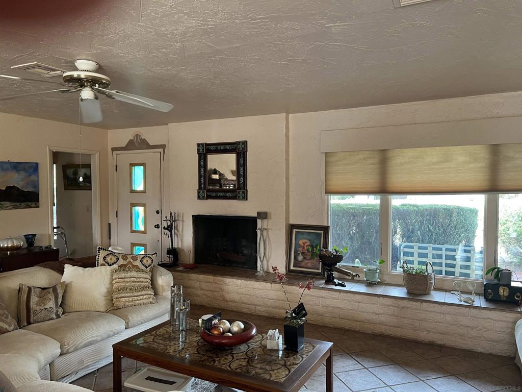 MLS #250044158SD image #9