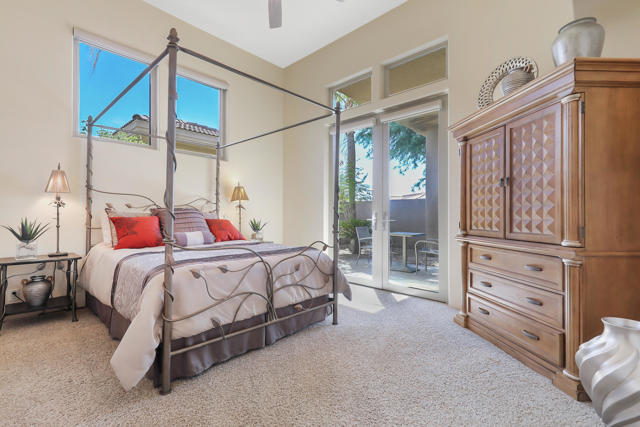 36 Merill Drive, Palm Desert CA: https://media.crmls.org/mediaz/bda9f4b4-aaf4-41b9-9537-0fa0361e8d70.jpg