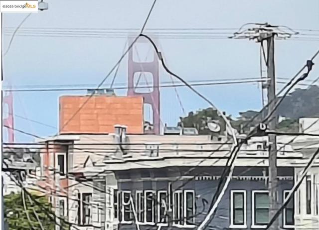 369 21st AVE, San Francisco CA: https://media.crmls.org/mediaz/bdaa05f2-3e1f-4478-8d58-f48da3e27fce.jpg