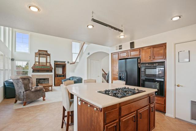 2288 Boulders Ct, Alpine CA: https://media.crmls.org/mediaz/bdaa6c2c-9161-428e-8de9-b59e2223e563.jpg
