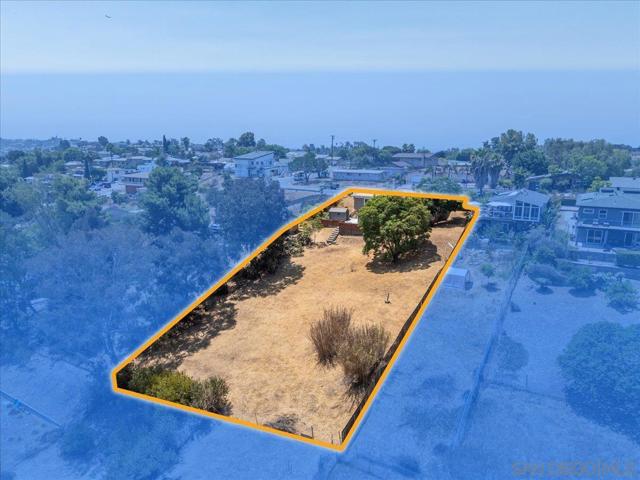 2035 Paradise St, San Diego CA: https://media.crmls.org/mediaz/bdaa7a0f-6bc2-45bf-905d-bafd819848ad.jpg