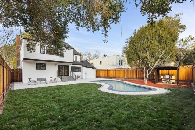 33 Seville Way, San Mateo CA: https://media.crmls.org/mediaz/bdaaee9e-ade8-4b09-90ec-c57d0a15d299.jpg