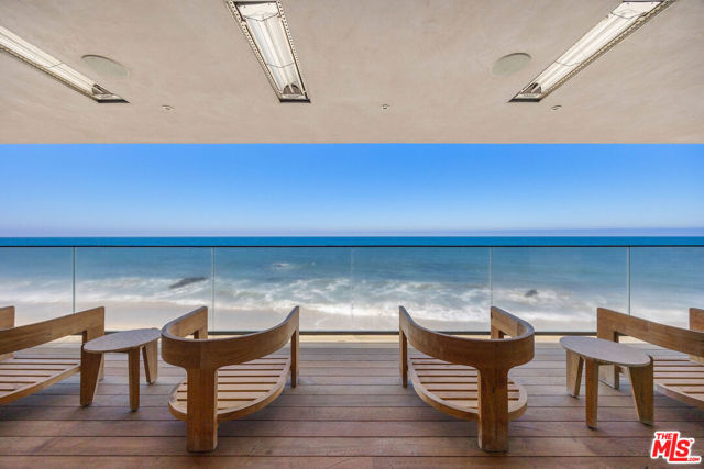 24818 Malibu Road, Malibu CA: https://media.crmls.org/mediaz/bdab1a56-3b94-4bb1-ae52-9a49c8f47ac4.jpg