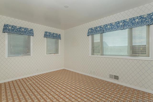 1920 Spindrift Drive, La Jolla CA: https://media.crmls.org/mediaz/bdab1eae-a5da-4366-912a-6fa9915d1aa1.jpg