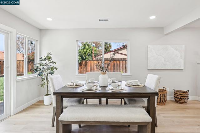 562 Swallow Dr, Livermore CA: https://media.crmls.org/mediaz/bdab46c4-3af0-4cd2-a959-2a8dc652a262.jpg