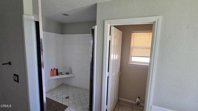 Detail Gallery Image 8 of 19 For 12780 Fir St, Oak Hills,  CA 92344 - 4 Beds | 2/1 Baths