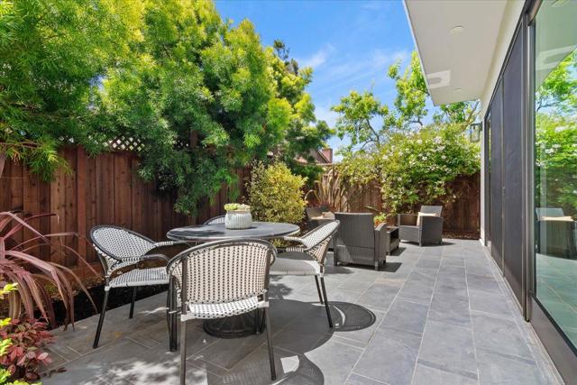 910 Cedar Street, Berkeley CA: https://media.crmls.org/mediaz/bdac2d17-1cd3-4374-ac19-71c19b8606c5.jpg