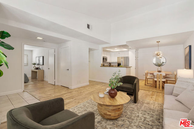 24470 Kathleen Drive, Laguna Niguel CA: https://media.crmls.org/mediaz/bdac94e6-a770-405b-bd04-56ff68871171.jpg