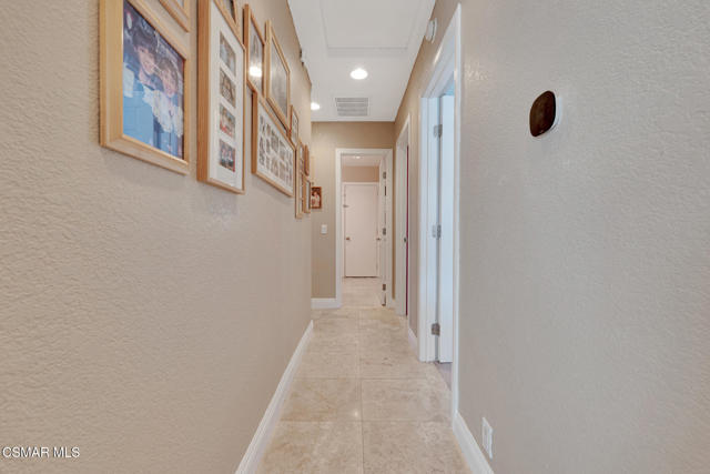 4542 Skidmore Court, Moorpark CA: https://media.crmls.org/mediaz/bdad1240-3110-4b01-b3b0-d0cb2cbf9c2b.jpg