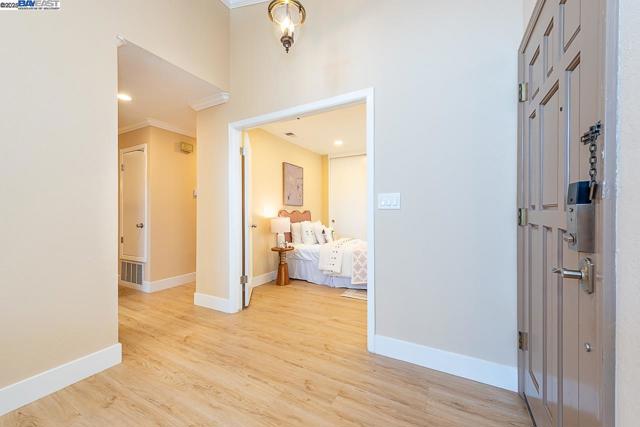 33036 Soquel St, Union City CA: https://media.crmls.org/mediaz/bdae277c-9694-4e5e-9db9-5a1e19fc3a3e.jpg