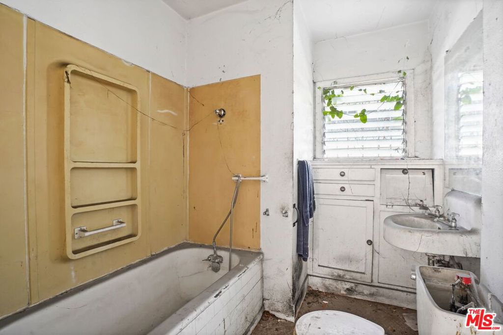 MLS #25600123 image #23