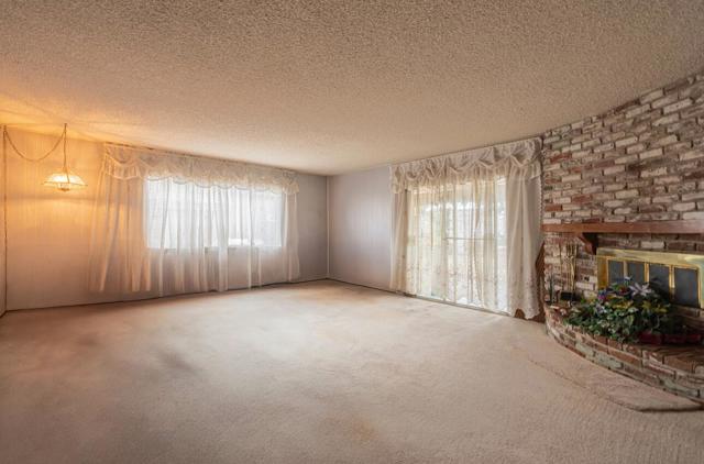 13318 Jackson Street, Salinas CA: https://media.crmls.org/mediaz/bdaf47d2-2bbf-4039-8b66-f525296e6dc1.jpg