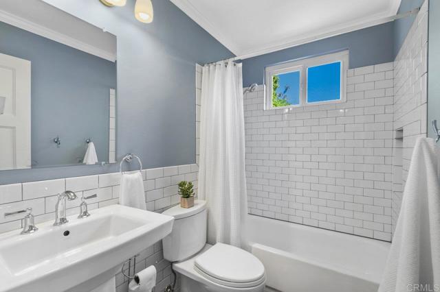 Detail Gallery Image 25 of 35 For 4331 Helix Canyon Dr, La Mesa,  CA 91941 - 3 Beds | 2 Baths