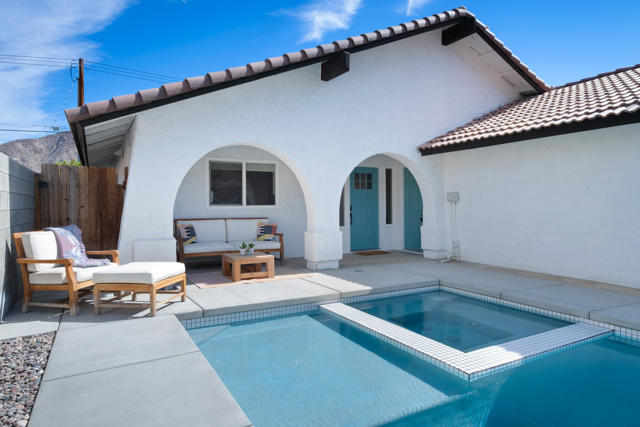 53560 Avenida Herrera, La Quinta CA: https://media.crmls.org/mediaz/bdb09439-4767-4f7a-a96f-5ae423153e75.jpg
