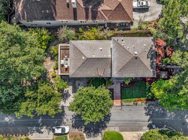 23951 Spalding Avenue, Los Altos CA: https://media.crmls.org/mediaz/bdb0e65a-5966-4a1c-8493-18cbfc8dc437.jpg