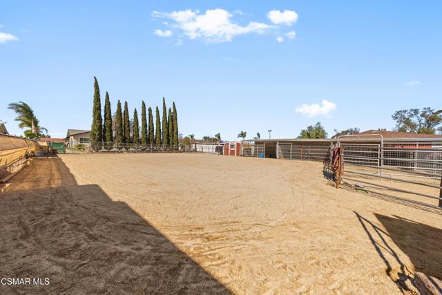 4931 Roundup Road, Norco CA: https://media.crmls.org/mediaz/bdb16395-d403-4ebb-be99-80421e98506b.jpg