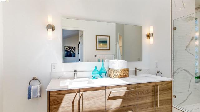 Image 17 of 42 For 1 Clipper Hill