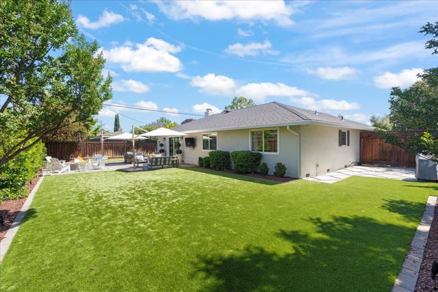 2991 Gardendale Drive, San Jose CA: https://media.crmls.org/mediaz/bdb31cc6-f914-4063-a9fb-5c2d1d1e8e94.jpg