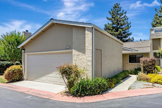 6579 Cooperage Court, San Jose CA: https://media.crmls.org/mediaz/bdb361e4-0af0-4a03-89b5-aaf4a60f8829.jpg