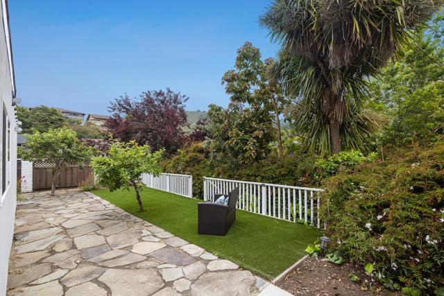 1001 Everglades Drive, Pacifica CA: https://media.crmls.org/mediaz/bdb3788e-a77e-44c5-a964-03dcc4cb3d17.jpg