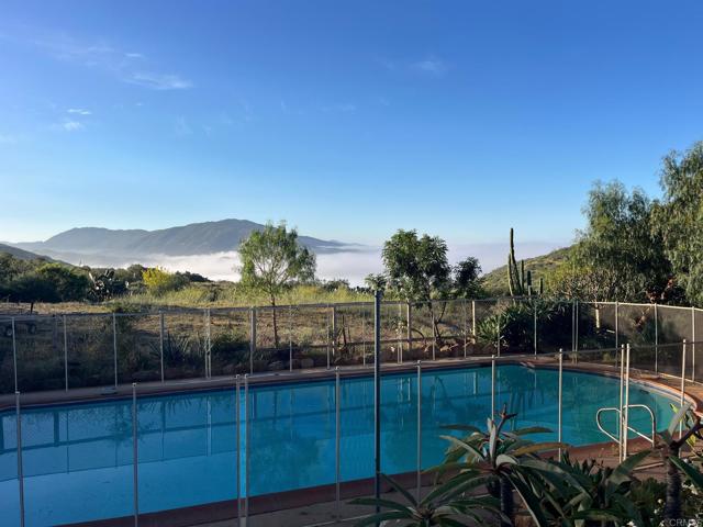 Detail Gallery Image 15 of 45 For 3333 Suncrest Bld, El Cajon,  CA 92021 - 5 Beds | 2 Baths