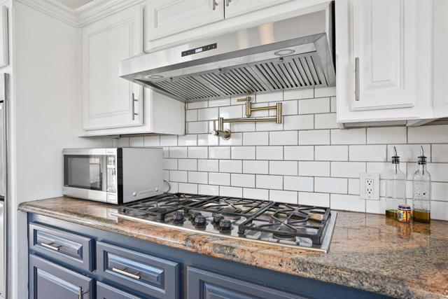 42608 Remora St, Temecula CA: https://media.crmls.org/mediaz/bdb3fa9c-d533-4c92-82d8-e6def5731736.jpg