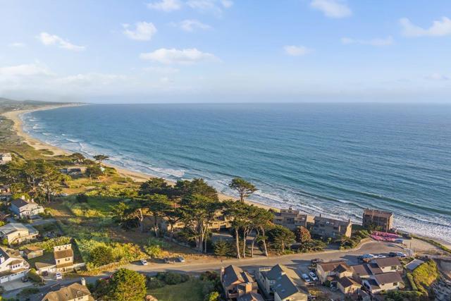 385 Miramar Drive, Half Moon Bay CA: https://media.crmls.org/mediaz/bdb55a5b-6a41-4bba-a363-20ae6195727c.jpg