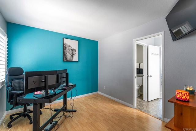 4610 Los Alamos Way, Oceanside CA: https://media.crmls.org/mediaz/bdb72a38-2910-4651-ac41-ff038ae43a28.jpg