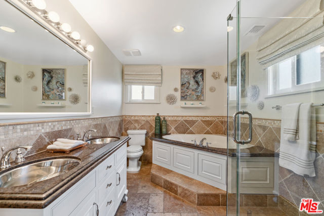 1865 E Villa Street, Pasadena CA: https://media.crmls.org/mediaz/bdb793be-2651-4581-b61c-2fc7668b7a28.jpg