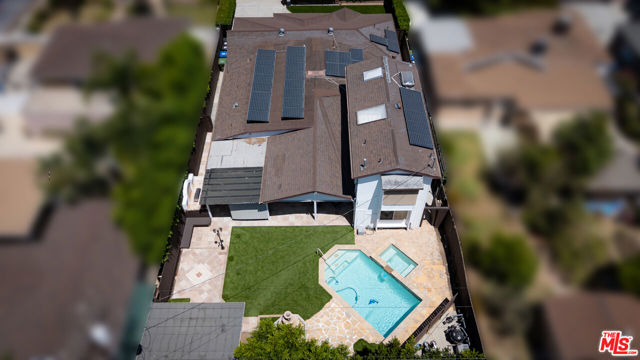 6449 Radford Avenue, North Hollywood CA: https://media.crmls.org/mediaz/bdb7f976-2e3e-4fdd-b2e6-e4b912579827.jpg