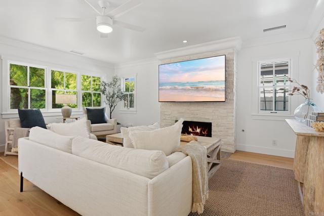 Detail Gallery Image 14 of 54 For 1820 Coast Bld, Del Mar,  CA 92014 - 4 Beds | 3/1 Baths